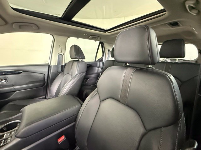 Used 2025 Honda Pilot Touring image 61