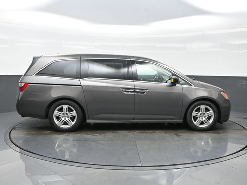 Used 2012 Honda Odyssey Touring image 7