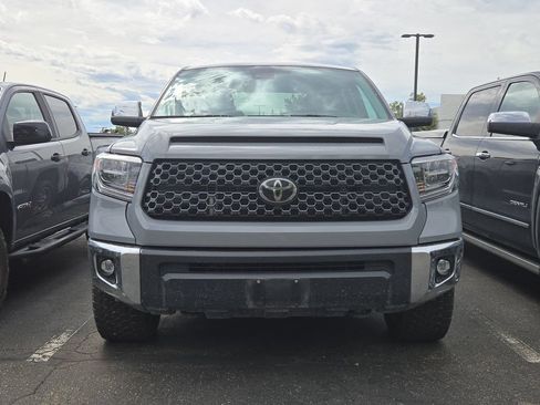Used 2021 Toyota Tundra Limited w/ Limited Premium Package AWD/4WD image 2