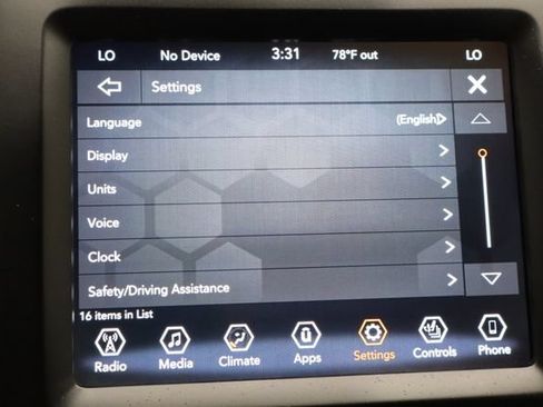 Used 2021 Jeep Cherokee Latitude Lux w/ Comfort/Convenience Group AWD/4WD image 35