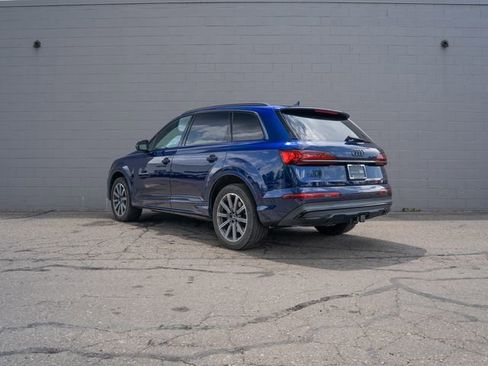Used 2023 Audi Q7 2.0T Premium Plus w/ Premium Plus Package AWD/4WD image 3