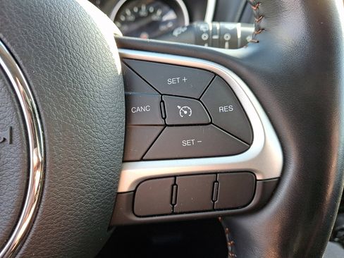 Used 2020 Jeep Compass Latitude w/ Cold Weather Group image 23