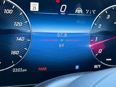 Certified 2025 Mercedes-Benz GLS 450 4MATIC image 37