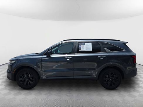 Used 2021 Kia Sorento S w/ Panoramic Sunroof Package AWD/4WD image 5