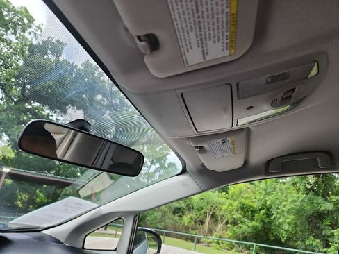 Used 2010 Toyota Prius Two FWD image 16
