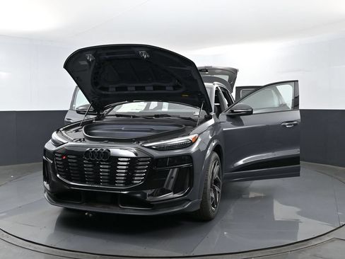New 2027 Audi SQ6 e-tron Premium Plus AWD/4WD image 26