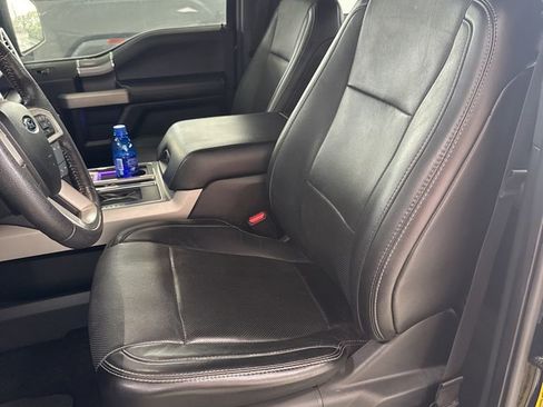 Used 2016 Ford F150 Lariat image 12