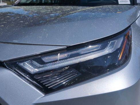 Used 2025 Toyota RAV4 Limited image 6