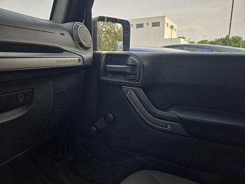 Used 2015 Jeep Wrangler Sport AWD/4WD image 19