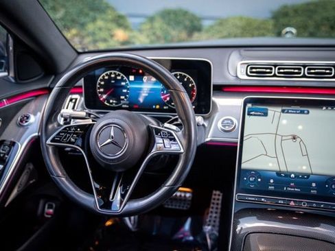 Used 2023 Mercedes-Benz S 500 4MATIC w/ AMG Line image 33