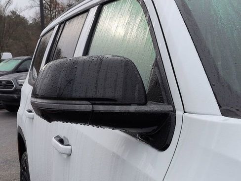 New 2026 Jeep Grand Wagoneer Limited image 11