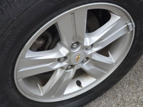 Used 2020 Chevrolet Trax LT w/ LT Convenience Package image 8