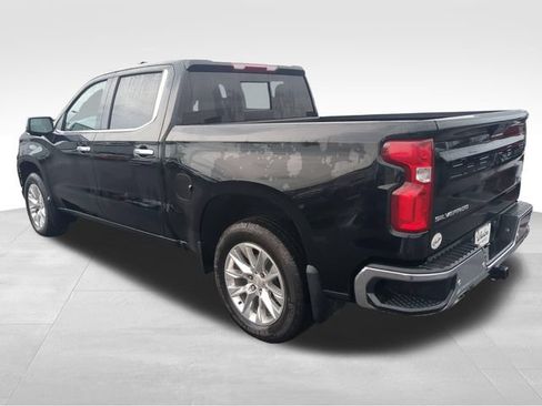 Used 2021 Chevrolet Silverado 1500 LTZ AWD/4WD image 3