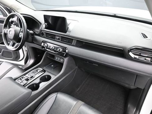 Used 2023 Honda Pilot Touring image 45