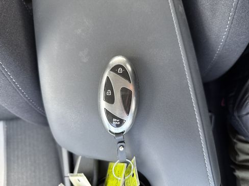 Used 2025 Hyundai Sonata SEL FWD image 23