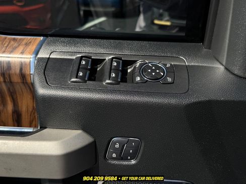 Used 2018 Ford F150 Lariat w/ Equipment Group 502A Luxury AWD/4WD image 17