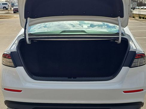 Used 2023 Honda Accord EX image 14