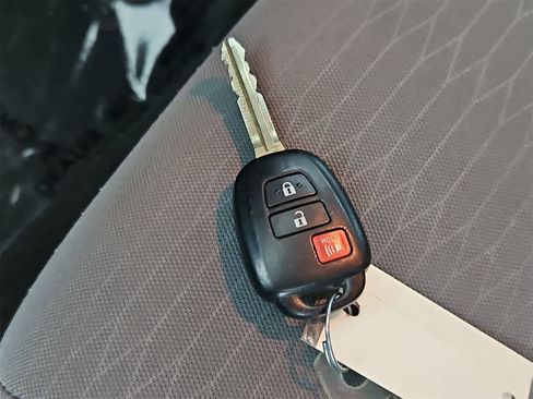 Used 2019 Toyota Tacoma SR5 image 36