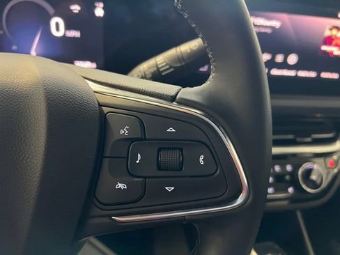 Used 2024 Buick Envista Sport Touring w/ Convenience I Package FWD image 19