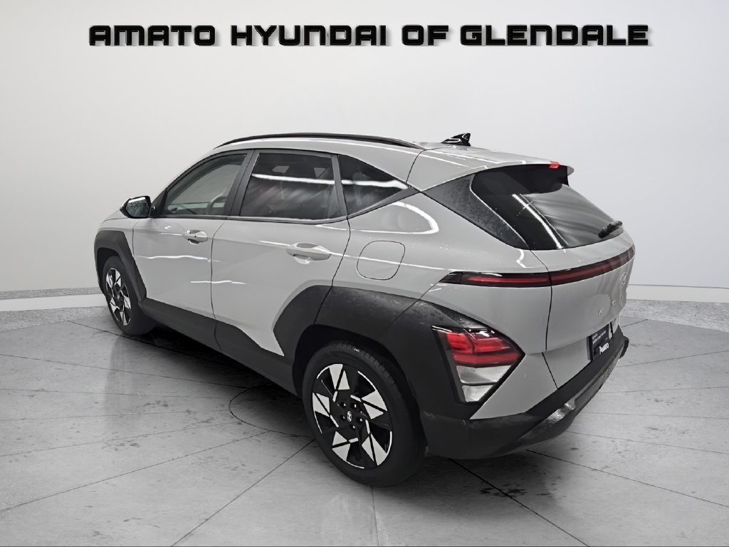 Certified 2025 Hyundai Kona SEL FWD image 4