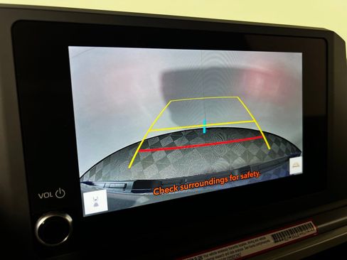Certified 2025 Toyota Tacoma TRD Sport AWD/4WD image 18