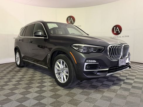 Used 2021 BMW X5 xDrive40i w/ Premium Package image 1