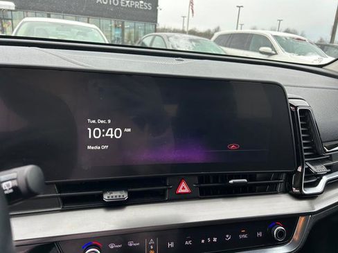 Certified 2023 Kia Sportage EX image 17