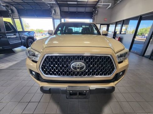 Used 2019 Toyota Tacoma TRD Off-Road AWD/4WD image 2