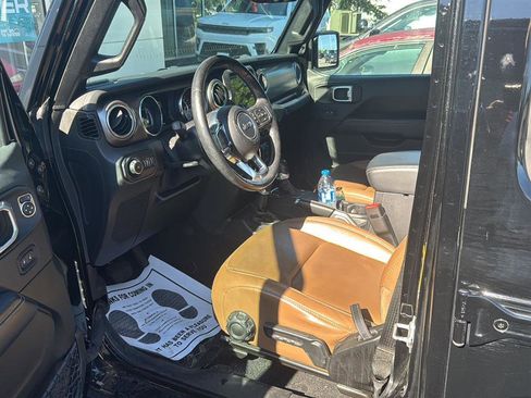 Used 2020 Jeep Wrangler Unlimited Rubicon AWD/4WD image 5