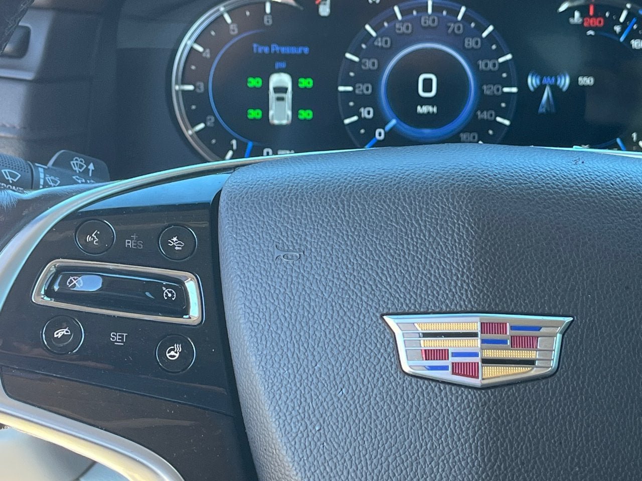 Used 2017 Cadillac Escalade Luxury AWD/4WD image 19