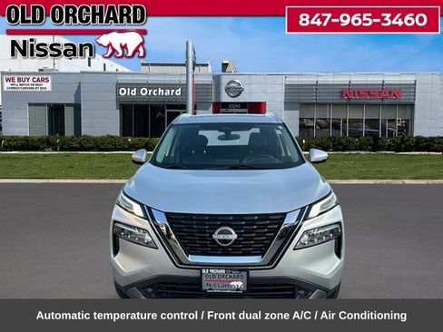 Used 2022 Nissan Rogue SL AWD/4WD image 2