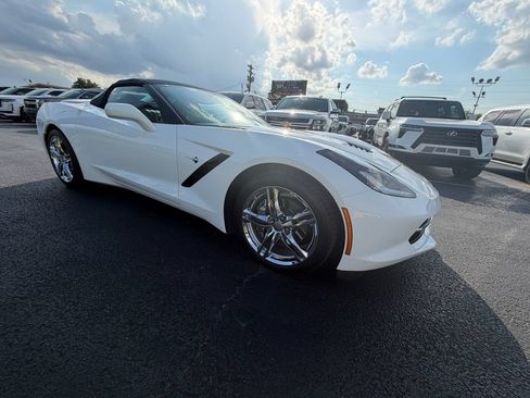 Used 2016 Chevrolet Corvette Stingray Convertible RWD image 1