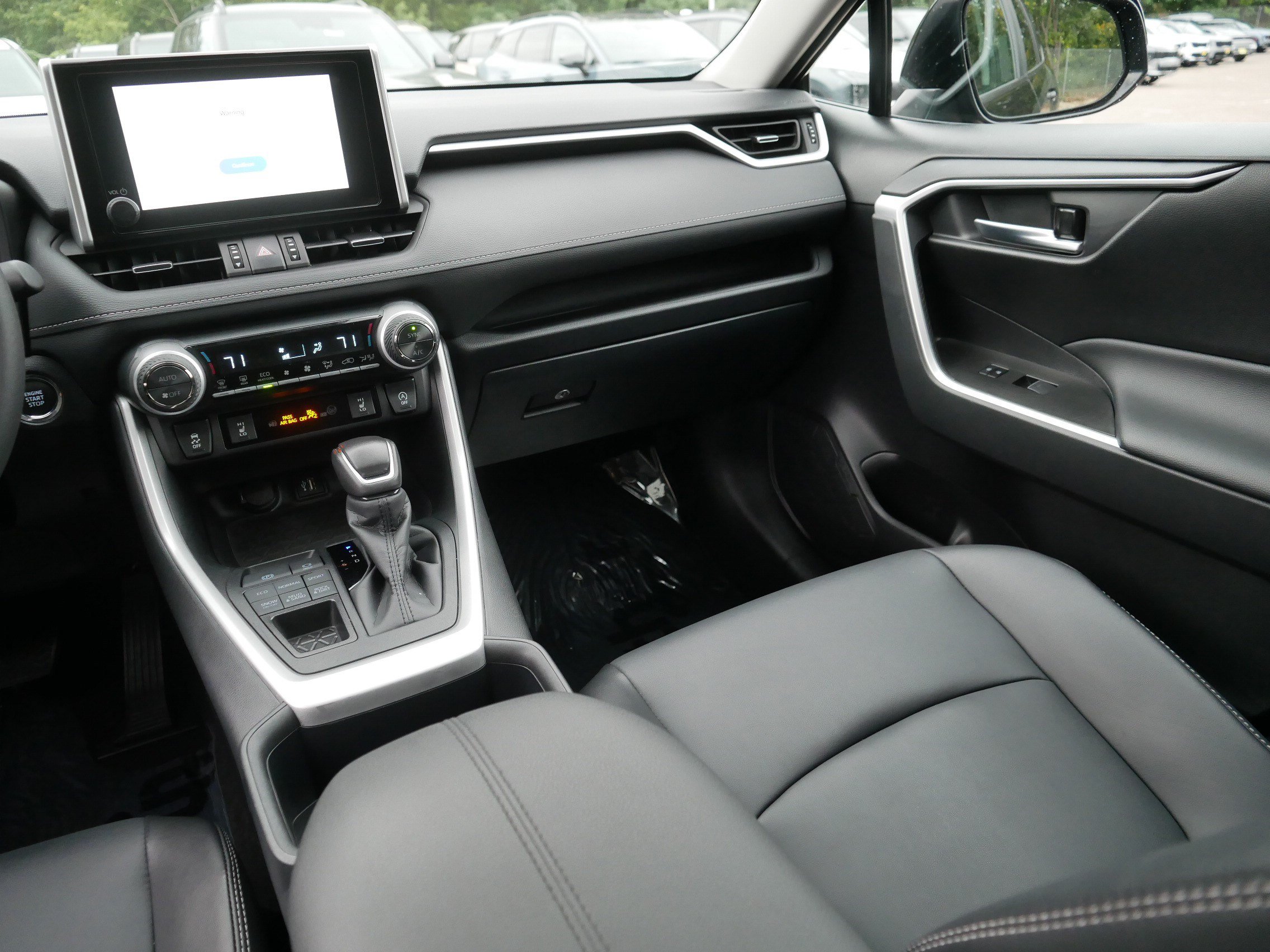 Used 2025 Toyota RAV4 XLE Premium w/ Weather Package AWD/4WD image 11