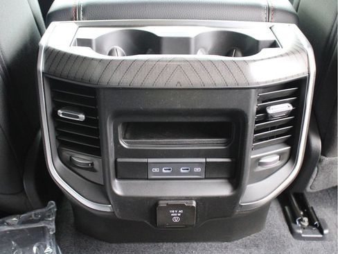 New 2026 RAM 1500 Big Horn AWD/4WD image 32