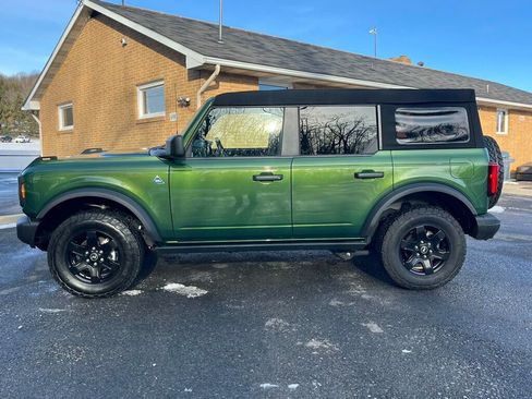 Used 2024 Ford Bronco Black Diamond image 2