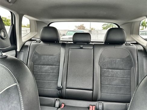 Used 2024 Volkswagen Taos SE image 26