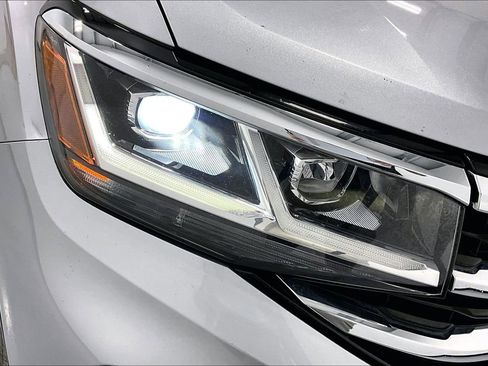 Used 2021 Volkswagen Atlas S w/ MDO Package (Bench Seat) image 38