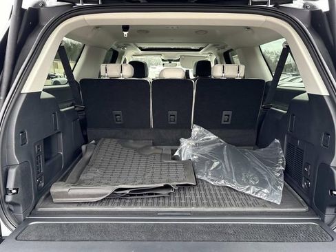 New 2026 Lincoln Navigator L Reserve w/ Jet Appearance Package image 12