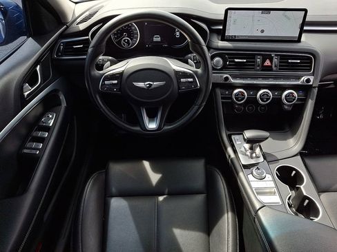 Used 2022 Genesis G70 2.0T image 11