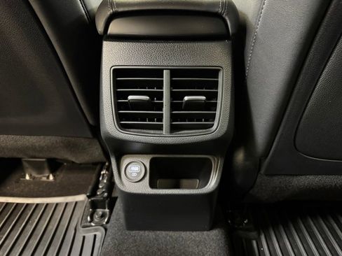 Used 2022 Kia Seltos SX image 16