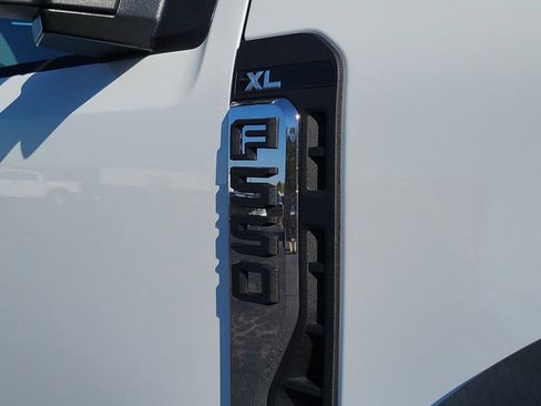 New 2026 Ford F550 4x4 Regular Cab Super Duty image 6