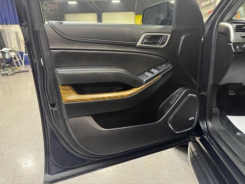 Used 2020 GMC Yukon Denali image 10