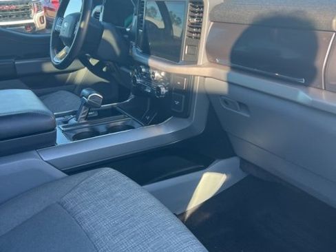 Used 2022 Ford F150 Lightning XLT image 11