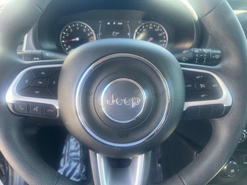 Used 2019 Jeep Renegade Sport w/ Sport Appearance Group AWD/4WD image 19