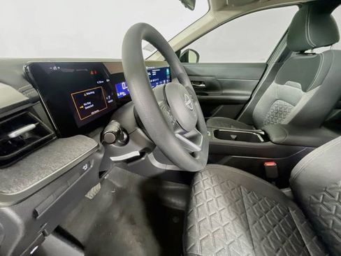 New 2026 Nissan Kicks SV w/ SV Premium Package FWD image 13