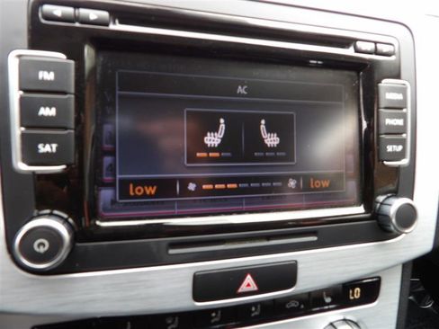 Used 2013 Volkswagen CC Sport image 20