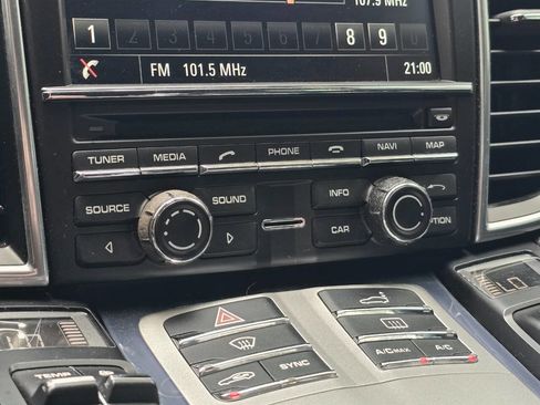 Used 2015 Porsche Panamera S w/ Premium Package image 77