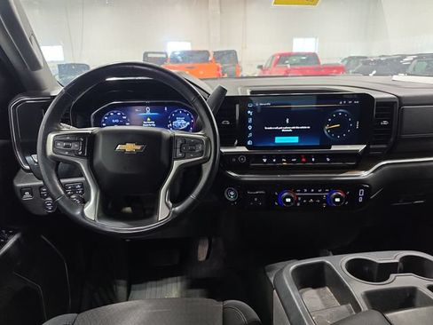Used 2025 Chevrolet Silverado 3500 LT w/ All Star Edition AWD/4WD image 5