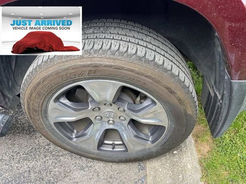 Used 2019 RAM 1500 Laramie image 9