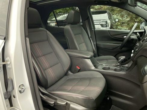 Used 2024 Chevrolet Equinox RS AWD/4WD image 28